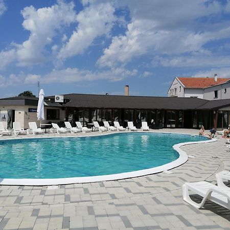 Hotel Euforia Lounge Šabac Zewnętrze zdjęcie