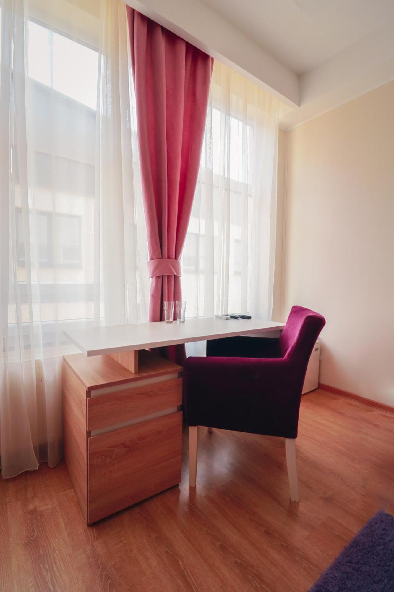 Hotel Euforia Lounge Šabac Zewnętrze zdjęcie