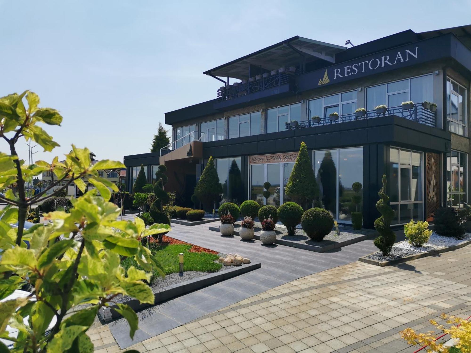 Hotel Euforia Lounge Šabac Zewnętrze zdjęcie