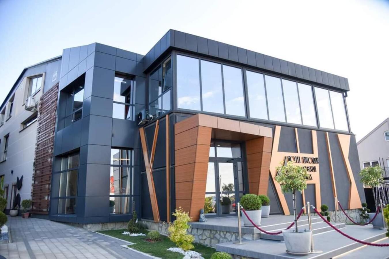 Hotel Euforia Lounge Šabac Zewnętrze zdjęcie