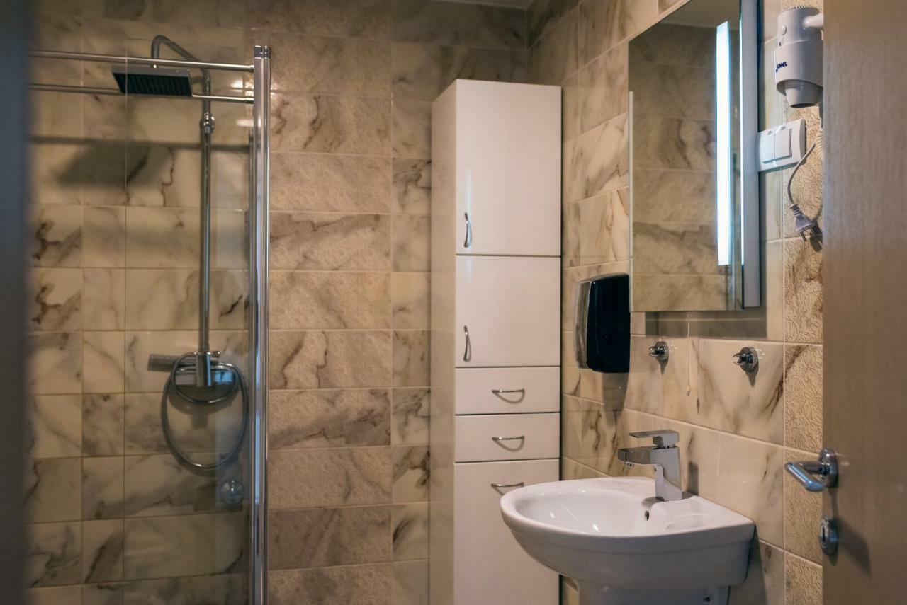 Hotel Euforia Lounge Šabac Zewnętrze zdjęcie